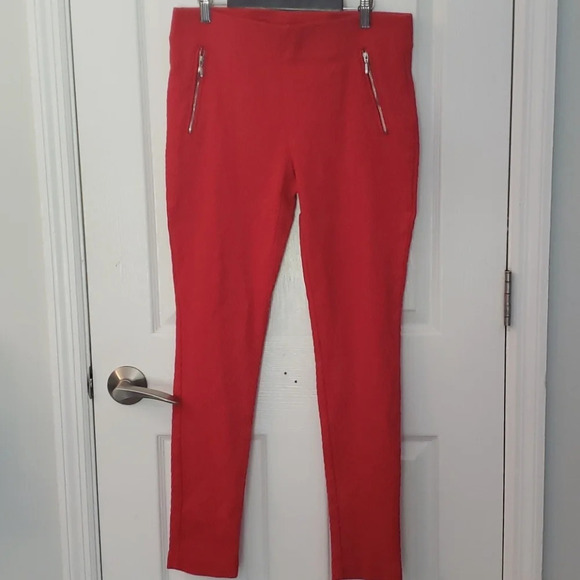 Mercer & Madison Red Textured Leggings - Picture 2 of 14